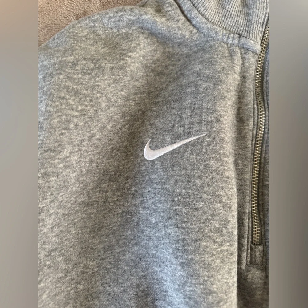 Nike JU Dolphins Cropped Quarter Zip Sweatshirt XS Gray Minimalist Athleisure - Picture 6 of 12